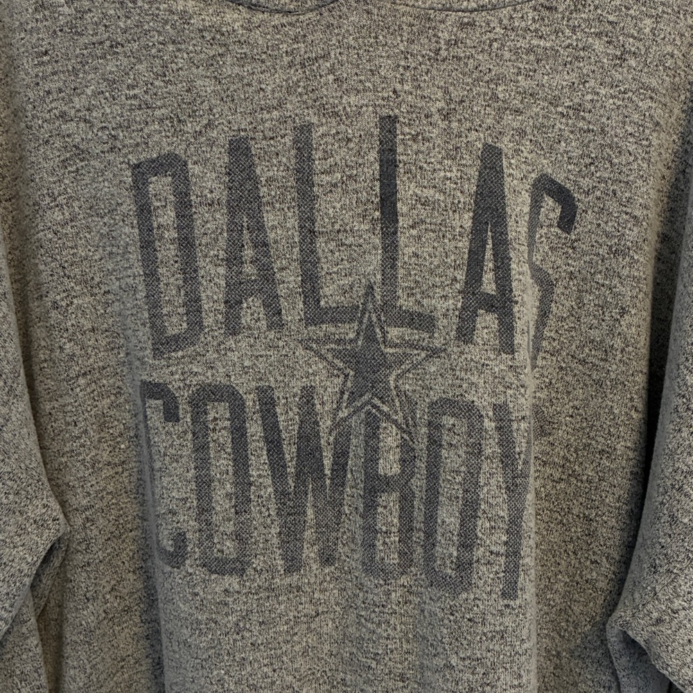 Dallas Cowboys Women's Delilah Crop Pullover Hoodie Gray Navy Size XL - Picture 2 of 6